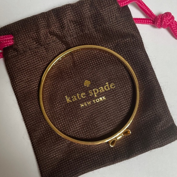Kate Spade- Gold bow bangle - Picture 2 of 4
